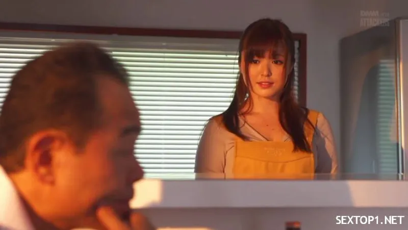 Mối tình với thầy giáo củ của cô vợ trẻ