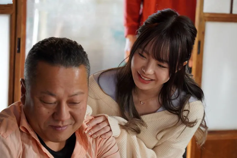 Anh chồng yêu rơi vào lưới tình của cô em dâu hư đốn trong chuyến về quê